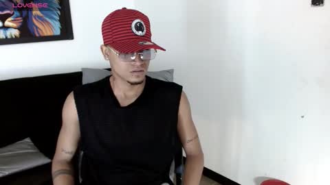 Snapshot of isaacas chatting on 17, 11, 2025 Isaacas online show from 17, 11, 2025