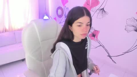 Snapshot of isabela_fiorelli chatting on 3, 3, 2025 isabela_fiorelli online show from 3, 3, 2025