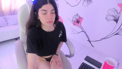 Snapshot of isabela_fiorelli chatting on 11, 3, 2025 isabela_fiorelli online show from 11, 3, 2025