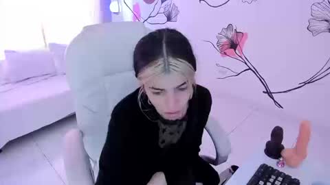 Snapshot of isabela_fiorelli chatting on 9, 9, 2025 isabela_fiorelli online show from 9, 9, 2025