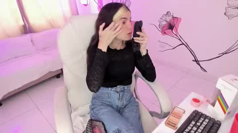 Snapshot of isabela_fiorelli chatting on 27, 9, 2025 isabela_fiorelli online show from 27, 9, 2025