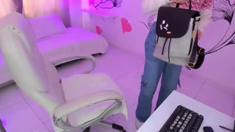 Snapshot of isabela_fiorelli chatting on 1, 12, 2025 isabela_fiorelli online show from 1, 12, 2025