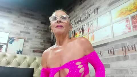 Isabela online show from 10, 6, 2026