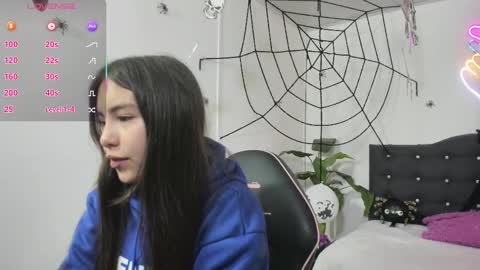 Snapshot of isabela_tay chatting on 6, 11, 2025 ISABELA online show from 6, 11, 2025