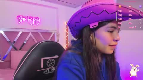 Snapshot of isabela_tay chatting on 28, 11, 2025 ISABELA online show from 28, 11, 2025