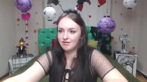 Snapshot of isabelblackberry chatting on 31, 10, 2025 IsabelBlackberry online show from 31, 10, 2025
