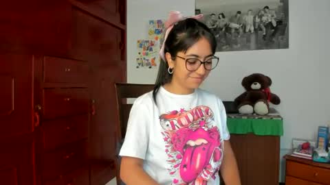 Snapshot of isabella22_1 chatting on 23, 12, 2024 Isabella22 1 online show from 23, 12, 2024
