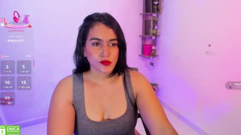 Snapshot of isabella_aristi03 chatting on 30, 10, 2025 isabella_aristi03 online show from 30, 10, 2025