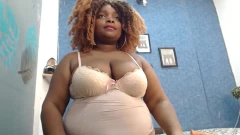 Snapshot of isabella_brown19 chatting on 26, 9, 2025 ISABELLA online show from 26, 9, 2025