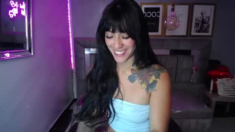 Snapshot of isabella_collen_v chatting on 27, 2, 2025 Hi Stream 800am to 200pm online show from 27, 2, 2025