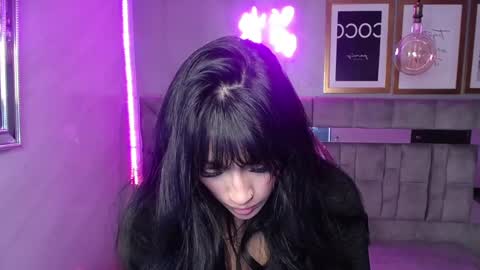 Snapshot of isabella_collen_v chatting on 6, 3, 2025 Hi Stream 800am to 200pm online show from 6, 3, 2025
