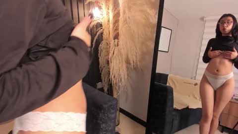 Snapshot of isabella_crofts chatting on 23, 10, 2025 isabella_crofts online show from 23, 10, 2025