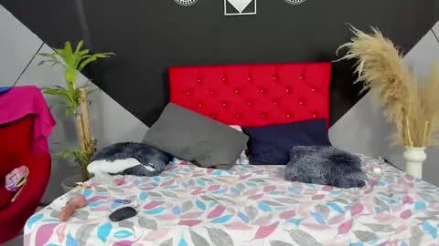 isabella_fire96 online show from 10, 3, 2025