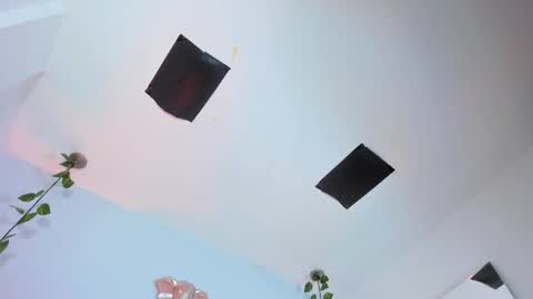 Snapshot of isabella_flowerss chatting on 12, 11, 2025 online show from 12, 11, 2025