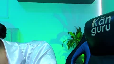 Snapshot of isabella_hv chatting on 10, 7, 2026 ISABELLA online show from 10, 7, 2026