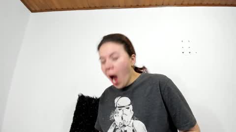 isabella_jaramillo online show from 7, 11, 2025