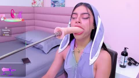 Isabella  online show from 28, 2, 2025