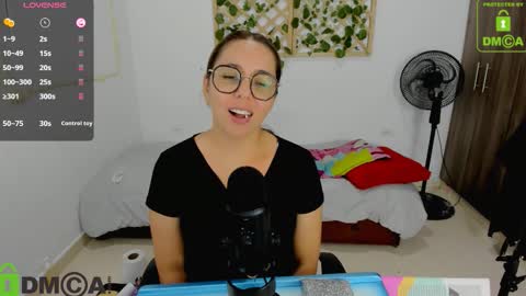 Isabella online show from 19, 11, 2025