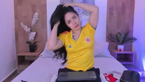 Snapshot of isabella_winkler chatting on 3, 7, 2026 isabella_winkler online show from 3, 7, 2026