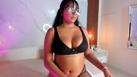 isabella zc online show from 25, 9, 2025