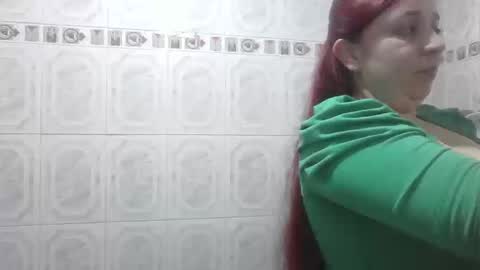 Snapshot of isabellaa_hills_ chatting on 27, 9, 2025 isabellaa_hills_ online show from 27, 9, 2025