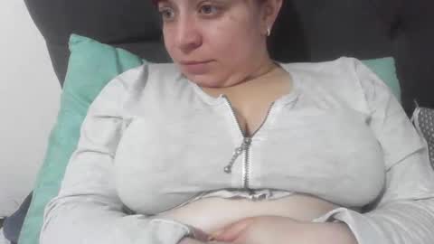 Snapshot of isabellaa_hills_ chatting on 14, 11, 2025 isabellaa_hills_ online show from 14, 11, 2025