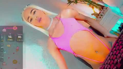 isabellagirs online show from 1, 7, 2026