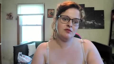 isabellamariedarcy online show from 13, 3, 2026