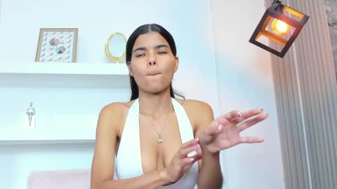 isabellamonet online show from 8, 4, 2026