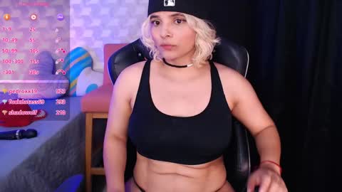 Isabella Mout  online show from 19, 12, 2024