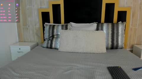    online show from 14, 12, 2025