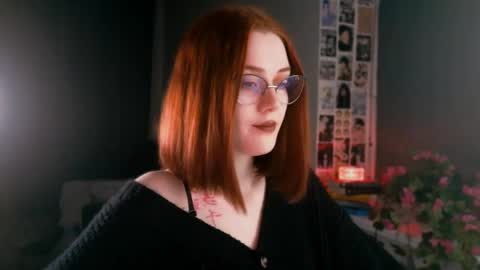 Snapshot of isabelle_stern chatting on 17, 2, 2025 Madame Isabelle online show from 17, 2, 2025