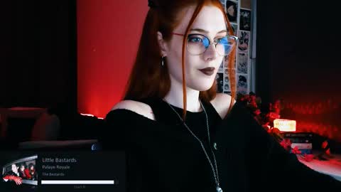 Snapshot of isabelle_stern chatting on 25, 9, 2025 Madame Isabelle online show from 25, 9, 2025