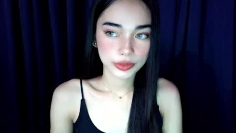 Snapshot of isabelle_willis chatting on 4, 12, 2025 Isabelle online show from 4, 12, 2025