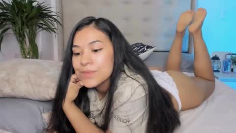 Snapshot of isabellediaz chatting on 11, 2, 2025 Isabelle Diaz online show from 11, 2, 2025