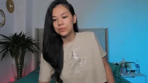 Snapshot of isabellediaz chatting on 27, 2, 2025 Isabelle Diaz online show from 27, 2, 2025