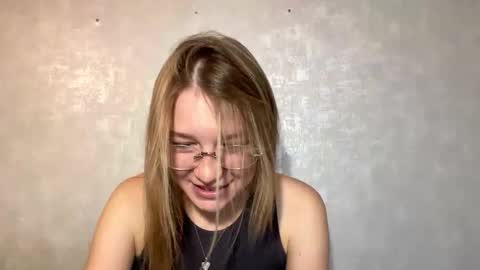 Im Olivia  online show from 17, 10, 2025