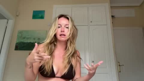 isabellesings online show from 7, 8, 2026