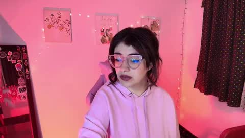 Snapshot of isaferrer06 chatting on 20, 10, 2025 Isabella Ferrer online show from 20, 10, 2025