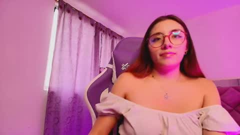 Snapshot of isahenao02 chatting on 7, 2, 2026 ISABELLA online show from 7, 2, 2026