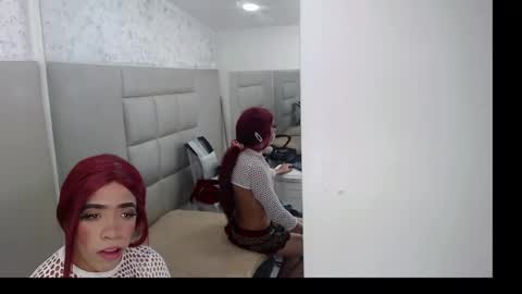 Snapshot of isahottxx chatting on 16, 2, 2026 ISAHOT online show from 16, 2, 2026