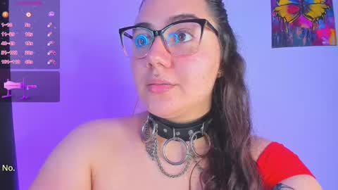 Snapshot of isarhodes_ chatting on 13, 12, 2024 Isa online show from 13, 12, 2024