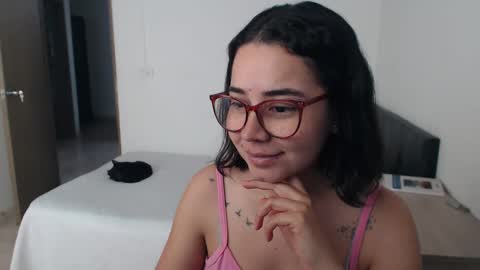 Emma online show from 26, 11, 2025