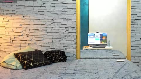ishalyn online show from 12, 9, 2025