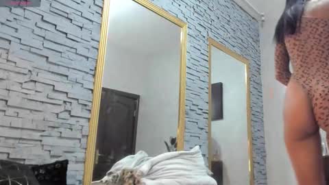 ishalyn online show from 1, 10, 2025