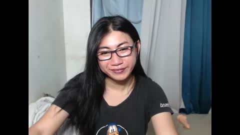 Snapshot of ishie_yoshixx chatting on 12, 10, 2025 IRISH online show from 12, 10, 2025