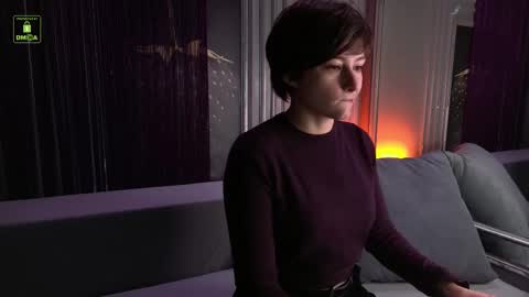 Snapshot of ishtardivine chatting on 14, 11, 2025 Ishtar online show from 14, 11, 2025