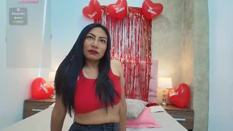 Isis Choi online show from 14, 2, 2026