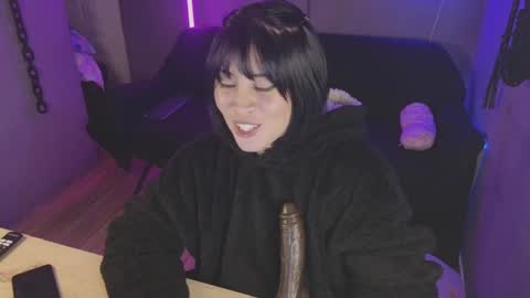 Snapshot of isis_diosa chatting on 7, 2, 2025 Ana Maria online show from 7, 2, 2025