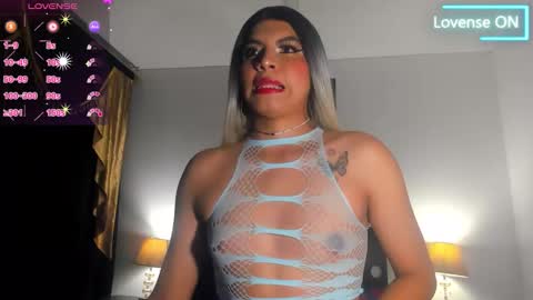 Snapshot of isis_shine chatting on 22, 9, 2025 isis_shine online show from 22, 9, 2025